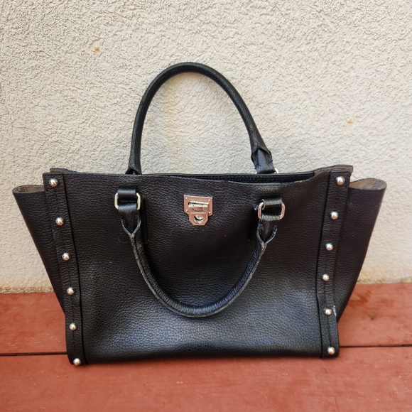 REBECCA MINKOFF Madison Satchel Black Leather Studs Flip Lock Classic Minimalist - Picture 2 of 10